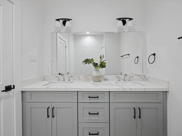 7723 Sky Dweller Drive, Houston TX 77055