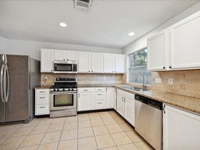 6 Fairmeade Bend Drive, The Woodlands TX 77381