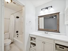 6 Fairmeade Bend Drive, The Woodlands TX 77381