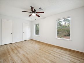 6 Fairmeade Bend Drive, The Woodlands TX 77381