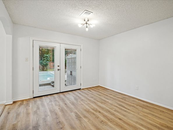 6 Fairmeade Bend Drive, The Woodlands TX 77381