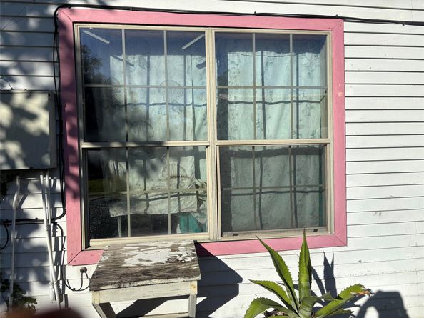 6921 Hershe Street, Houston TX 77020