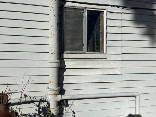 6921 Hershe Street, Houston TX 77020