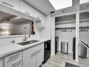 3525 Sage Road 812, Houston TX 77056