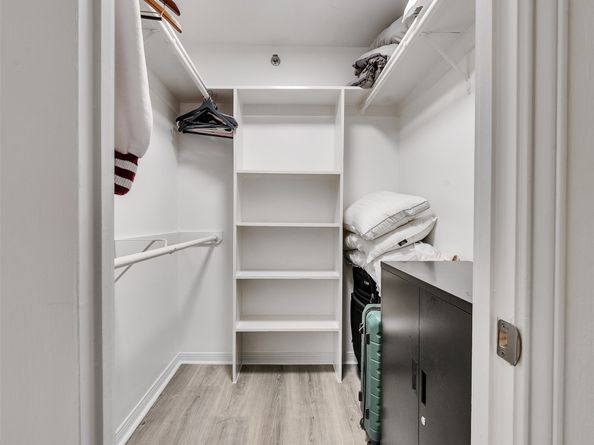 3525 Sage Road 812, Houston TX 77056