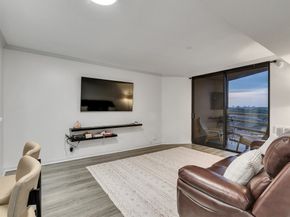 3525 Sage Road 812, Houston TX 77056