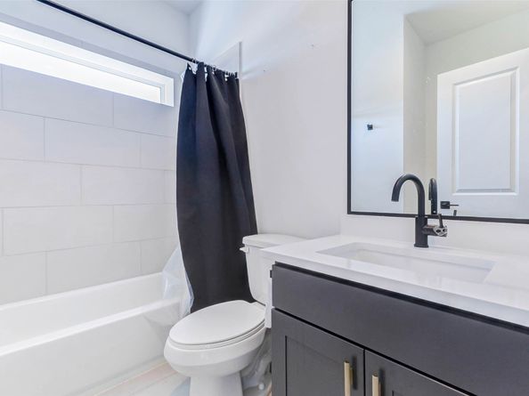 334 Eastwood Street, Houston TX 77011