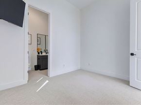 334 Eastwood Street, Houston TX 77011