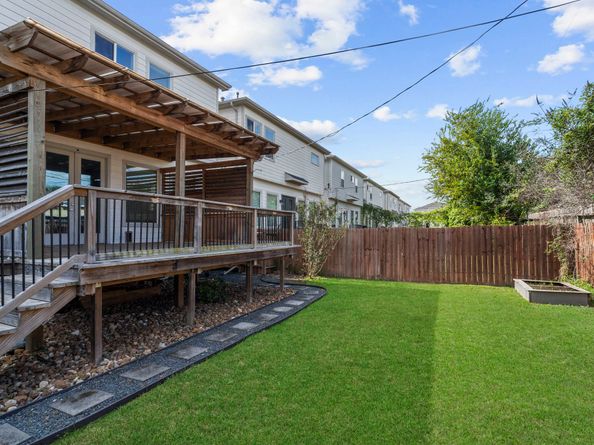 410 Yale Oaks Lane, Houston TX 77091