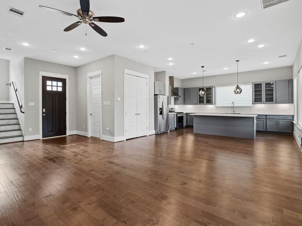 410 Yale Oaks Lane, Houston TX 77091