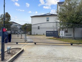 410 Yale Oaks Lane, Houston TX 77091