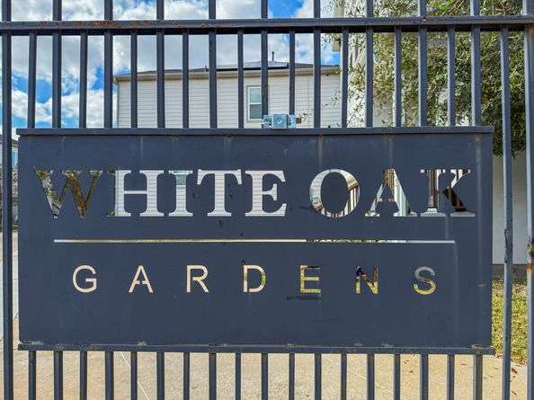 410 Yale Oaks Lane, Houston TX 77091