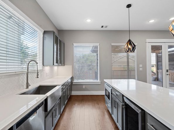 410 Yale Oaks Lane, Houston TX 77091