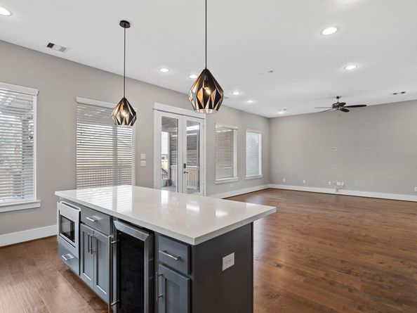 410 Yale Oaks Lane, Houston TX 77091