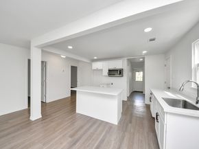 7004 Conley Street, Houston TX 77021