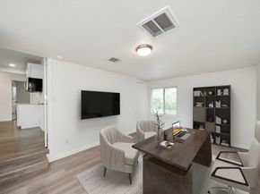 7004 Conley Street, Houston TX 77021