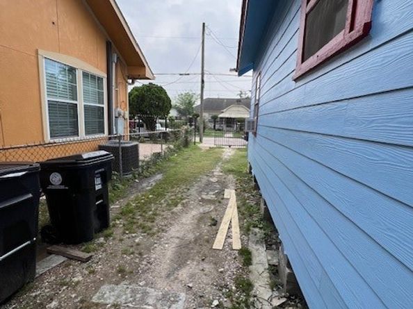 6617 Avenue H, Houston TX 77011