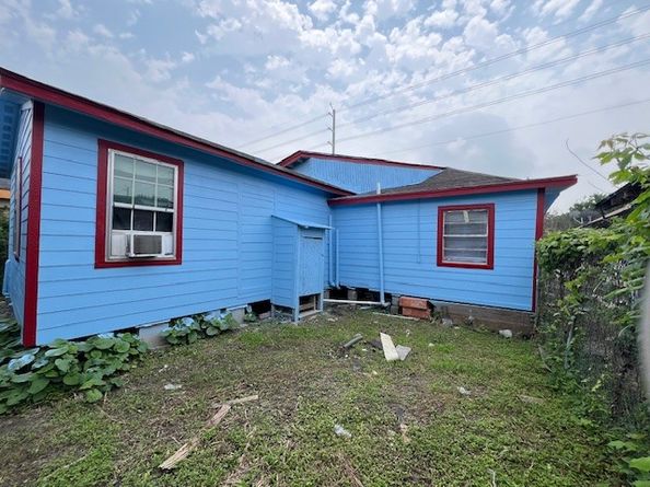 6617 Avenue H, Houston TX 77011