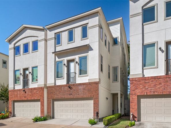 1209 Cedarpost Tree Springs Place, Houston TX 77055