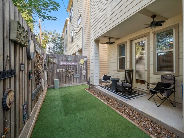 1209 Cedarpost Tree Springs Place, Houston TX 77055