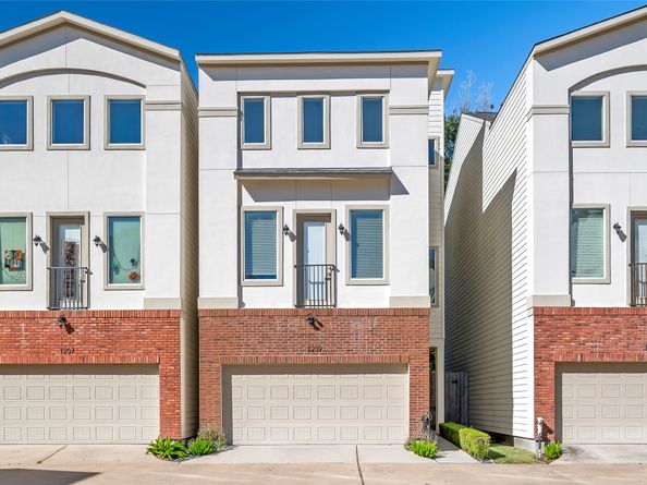 1209 Cedarpost Tree Springs Place, Houston TX 77055