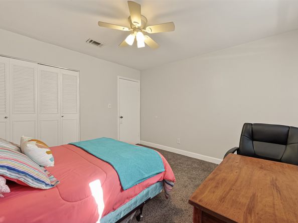 2267 Triway Lane 231, Houston TX 77043