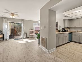 2267 Triway Lane 231, Houston TX 77043