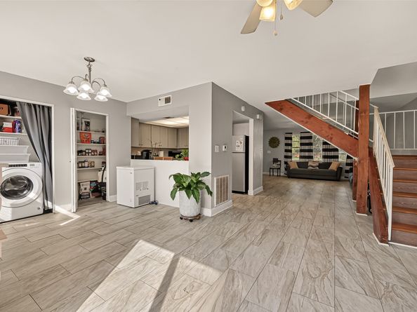 2267 Triway Lane 231, Houston TX 77043