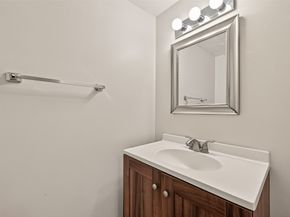 2267 Triway Lane 231, Houston TX 77043