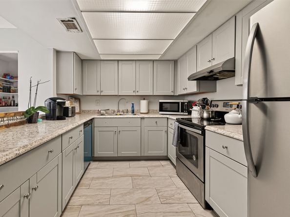 2267 Triway Lane 231, Houston TX 77043