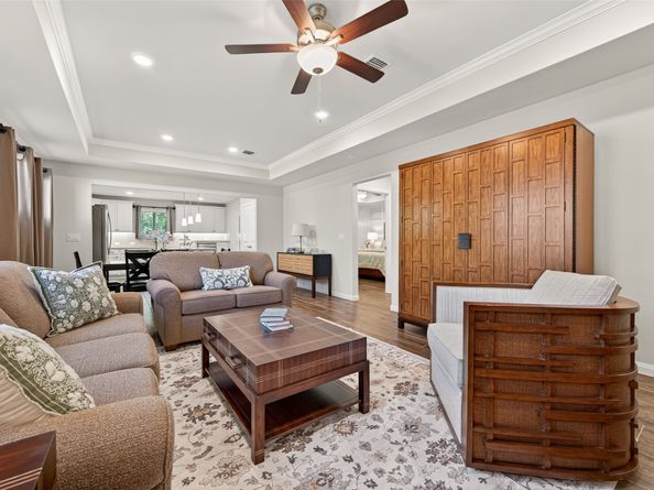 269 Flaxen Chestnut, The Woodlands TX 77382