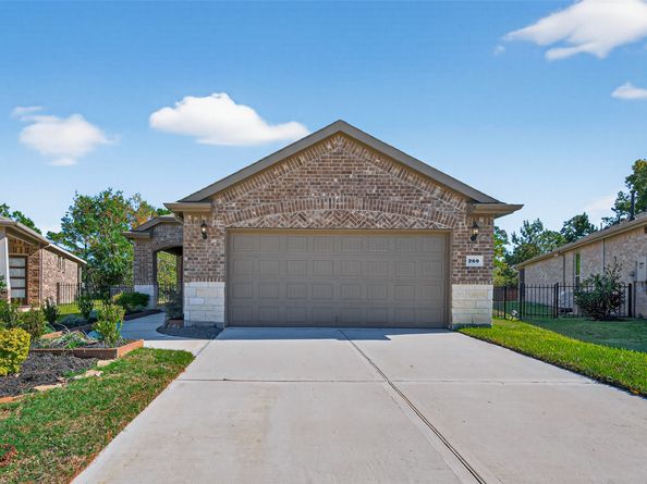 269 Flaxen Chestnut, The Woodlands TX 77382