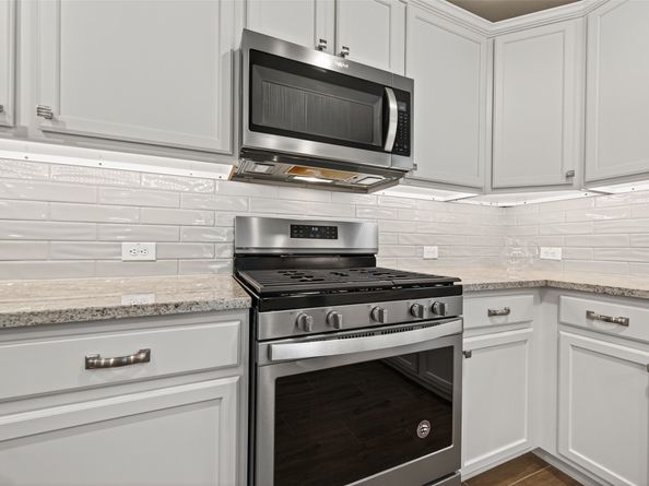 269 Flaxen Chestnut, The Woodlands TX 77382