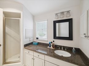 5826 Doliver Drive 55, Houston TX 77057