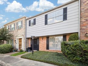 5826 Doliver Drive 55, Houston TX 77057