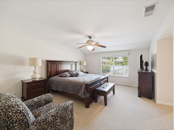 5826 Doliver Drive 55, Houston TX 77057