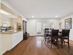 5826 Doliver Drive 55, Houston TX 77057