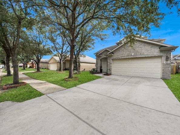 16635 Greenbriar Point Lane, Houston TX 77095