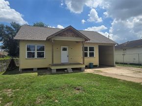 4604 Beggs Street, Houston TX 77009