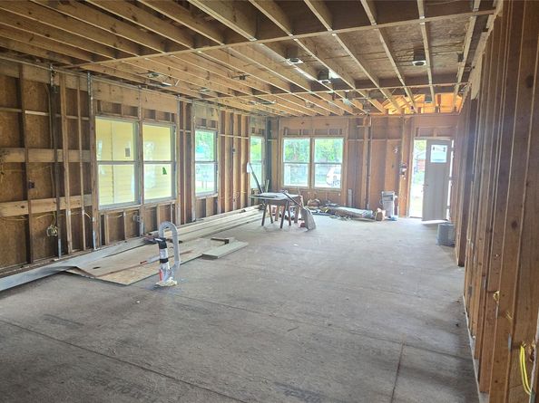 4604 Beggs Street, Houston TX 77009