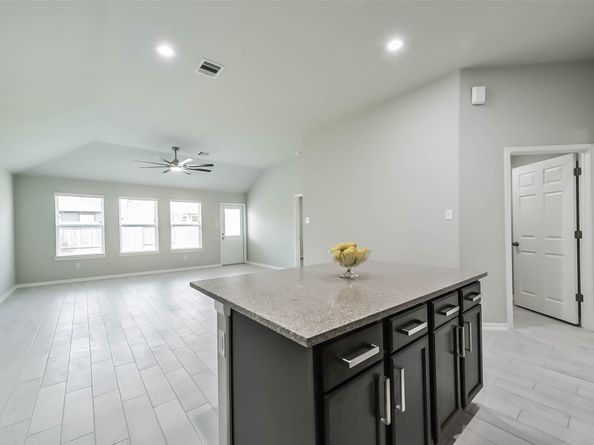 2815 Beech River Court, Conroe TX 77301