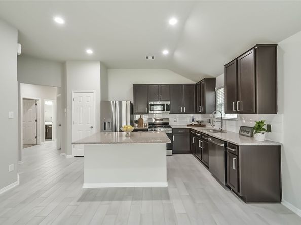 2815 Beech River Court, Conroe TX 77301