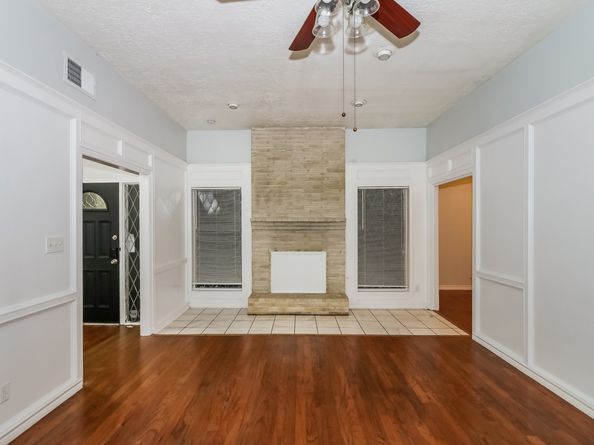 3815 Plum Hollow Drive, Houston TX 77059