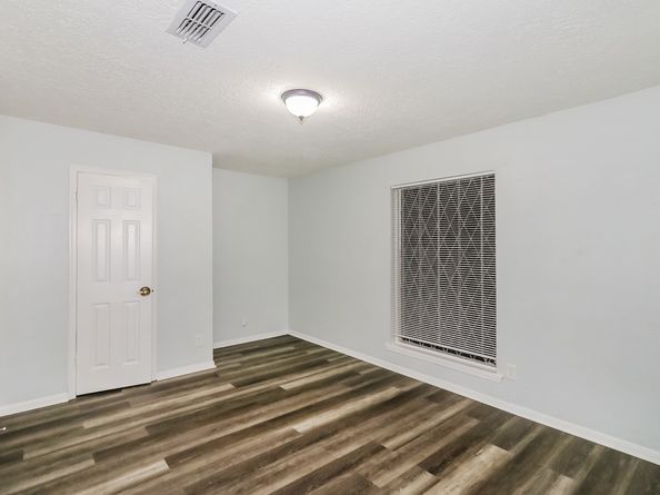 3815 Plum Hollow Drive, Houston TX 77059