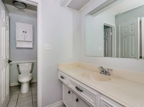 3815 Plum Hollow Drive, Houston TX 77059