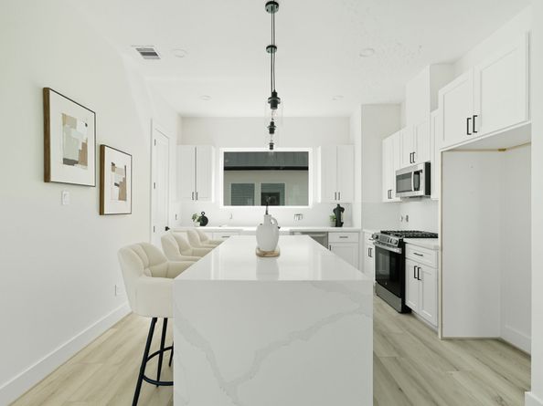 7737 Hammerly Boulevard, Houston TX 77055