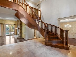 22 Thornhill Oaks Drive, Houston TX 77015