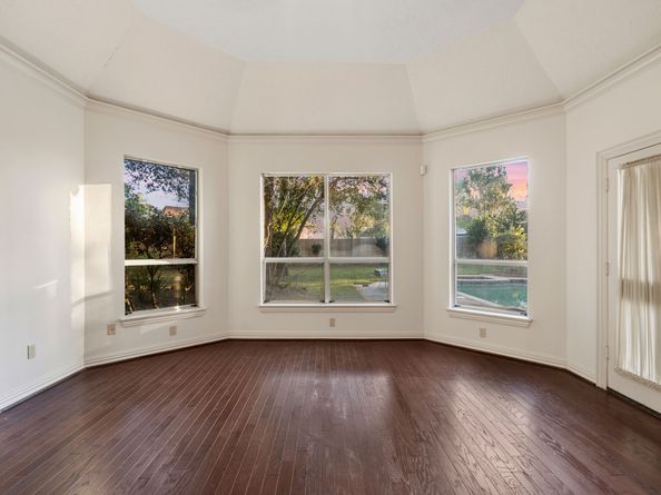 22 Thornhill Oaks Drive, Houston TX 77015