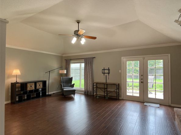 11914 Waldemar Drive, Houston TX 77077