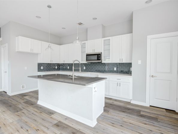 802 Berry Sage Lane, Houston TX 77022